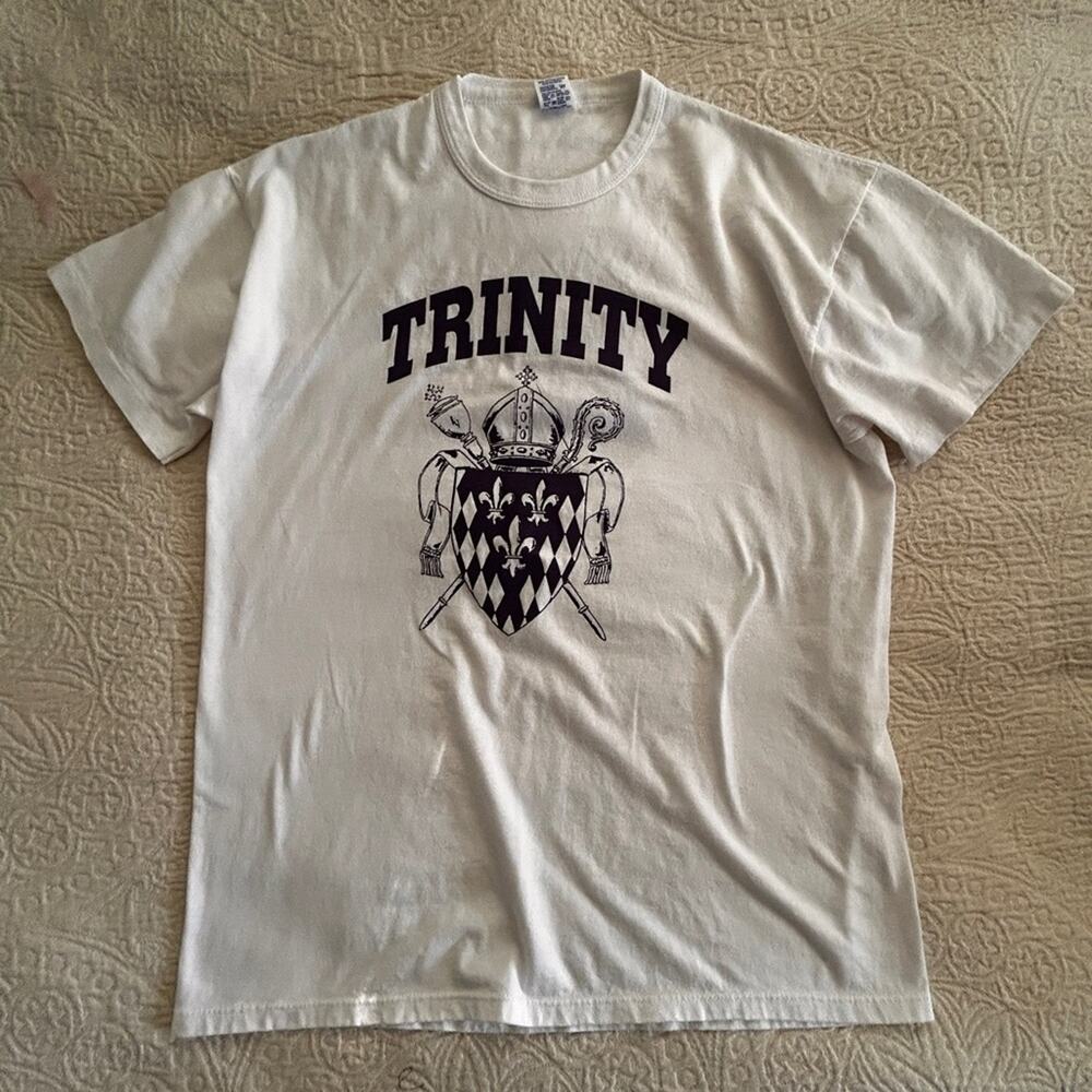 Trinity Russell Athletic White Graphic Tee Large
